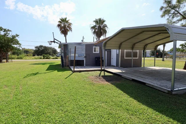 $2,000 | 642 5th Street, Dickinson, TX 77539