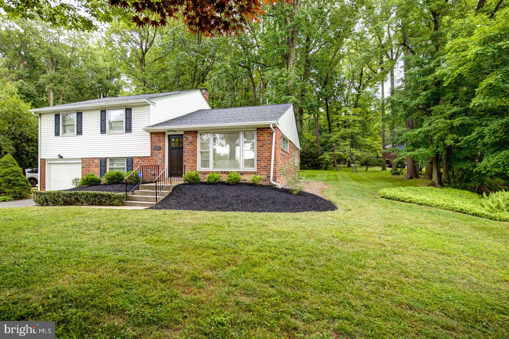 696 Mallard Road Wayne, PA 19087 - Photo 2 of 23 Exterior Front