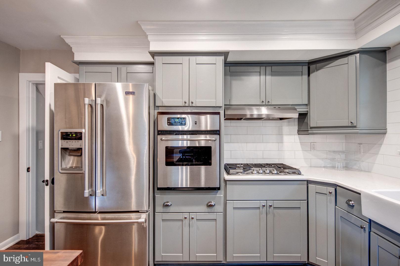 696 Mallard Road Wayne, PA 19087 - Photo 13 of 23 Gourmet Kitchen