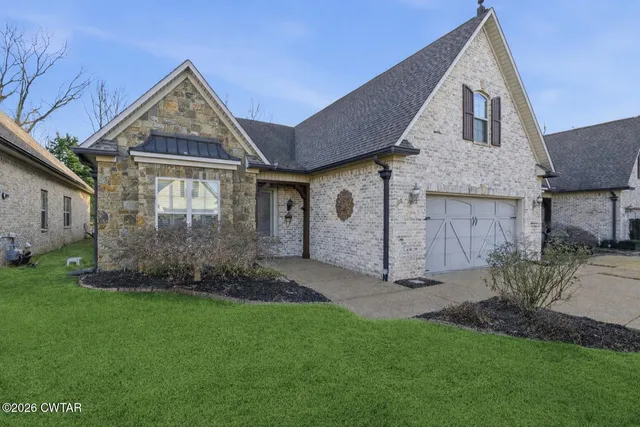 $410,000 | 26 Water Ridge Place, Jackson, TN 38305