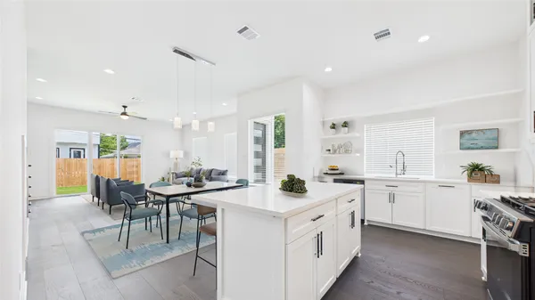 $2,495 | 6734 Lozier Street, Houston, TX 77021