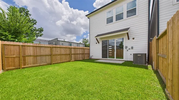$2,495 | 6734 Lozier Street, Houston, TX 77021
