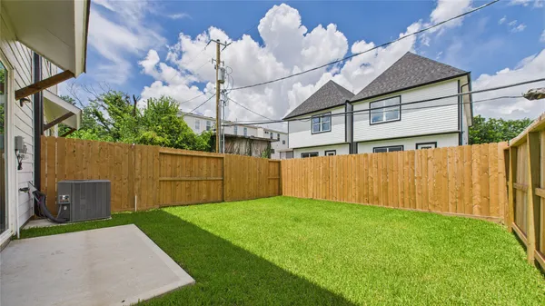 $2,495 | 6734 Lozier Street, Houston, TX 77021