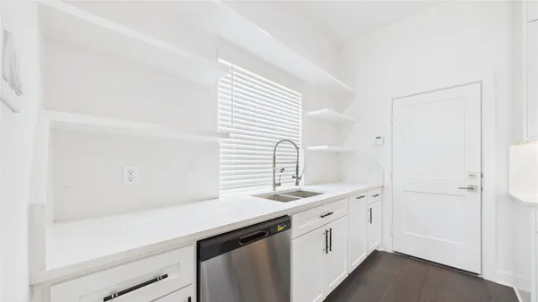 $2,495 | 6734 Lozier Street, Houston, TX 77021