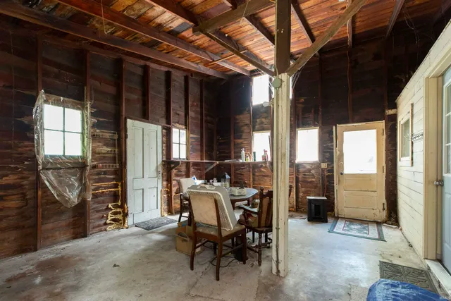 $189,900 | 57860 Crumstown Highway, South Bend, IN 46619