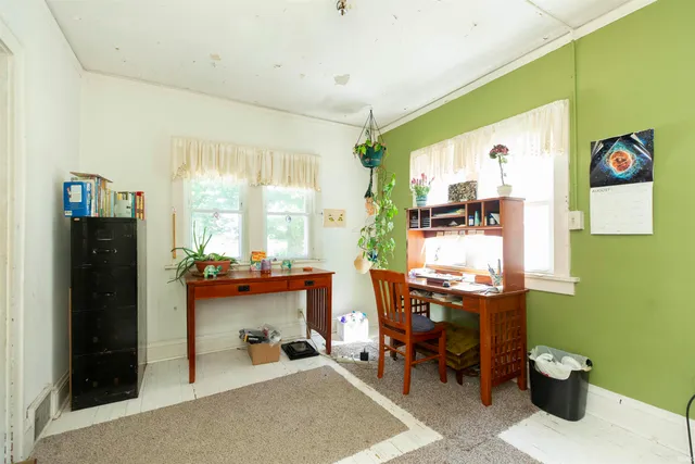 $189,900 | 57860 Crumstown Highway, South Bend, IN 46619