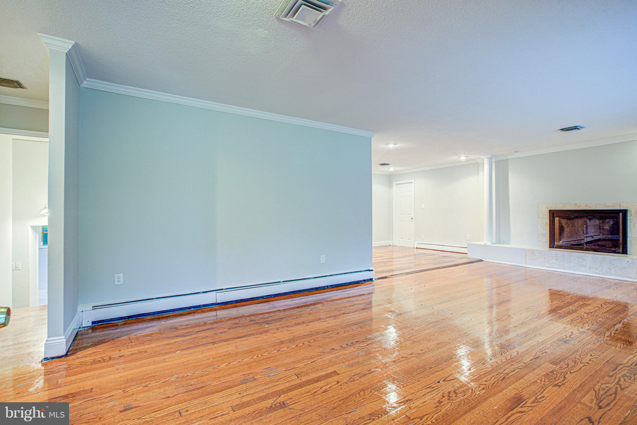 8410 Adelphi Road Hyattsville, MD 20783 - Photo 4 of 37 Gallery Image 4