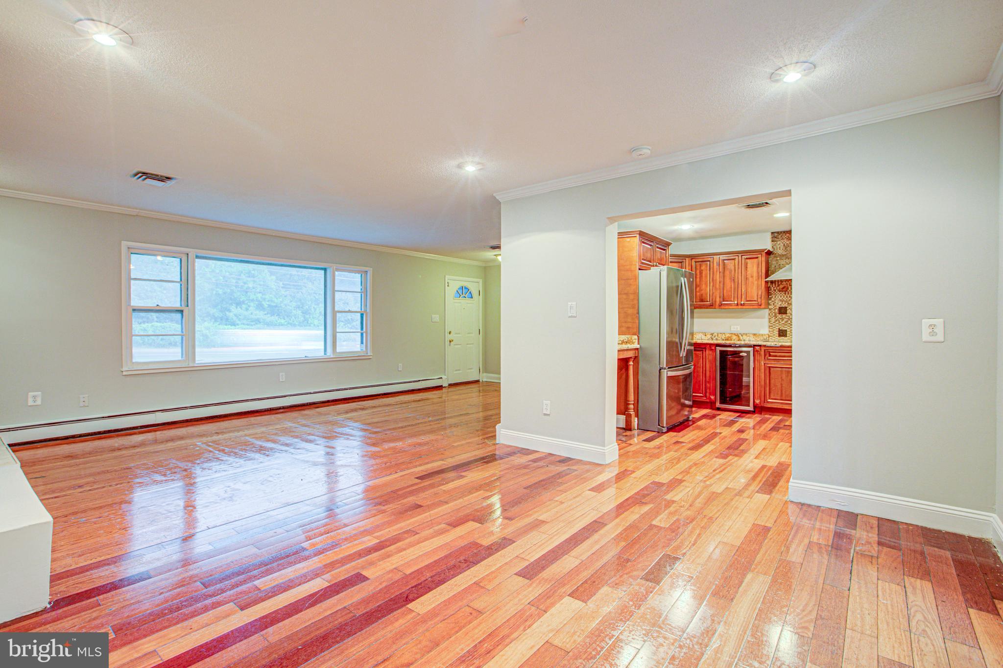 8410 Adelphi Road Hyattsville, MD 20783 - Photo 9 of 37 Gallery Image 9