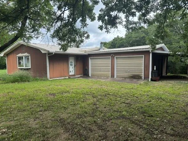 $105,000 | 165 Lakeview Drive, Toronto, KS 66777