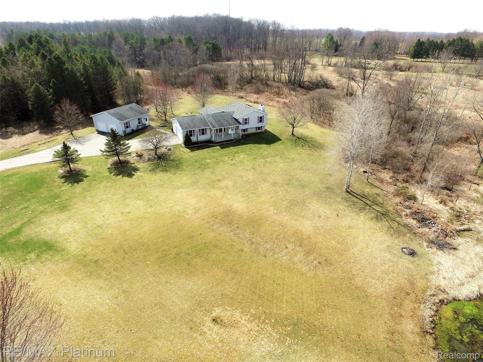 8587 West Lange Road Fowlerville, MI 48836 - Photo 33 of 37 DJI_0781.JPG