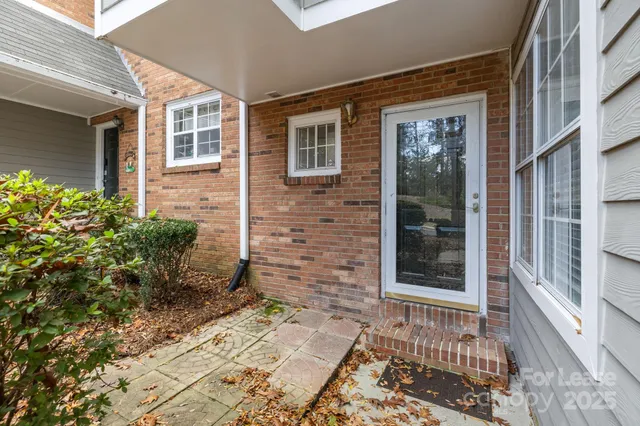 $1,995 | 9024 St Thomas Lane, Charlotte, NC 28277