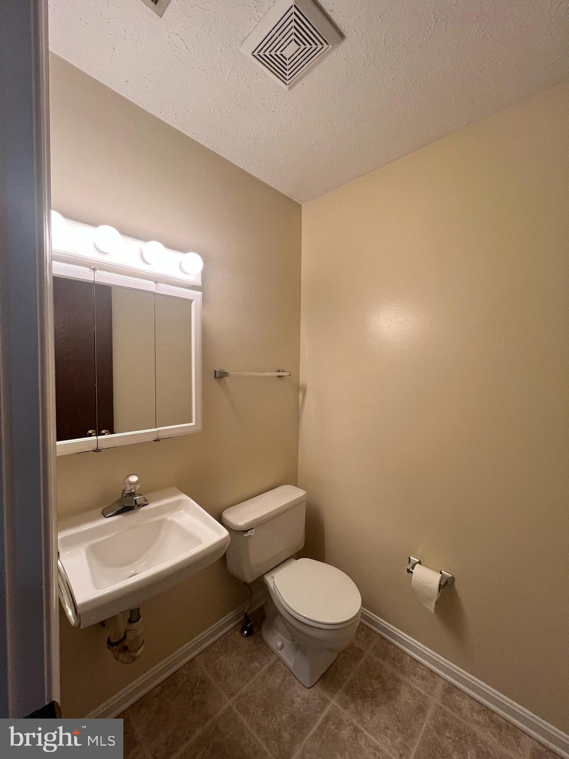 340 Valley Mill Road Winchester, VA 22602 - Photo 7 of 33 Gallery Image 7