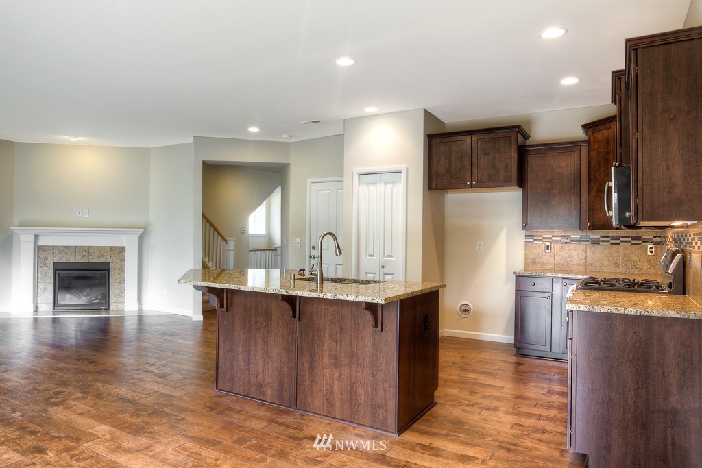 16323 Southeast 139th Place, Unit LOT19 Renton, WA 98059 - Photo 2 of 17 Gallery Image 2