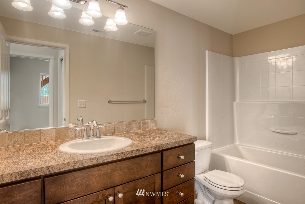 16323 Southeast 139th Place, Unit LOT19 Renton, WA 98059 - Photo 12 of 17 Gallery Image 12