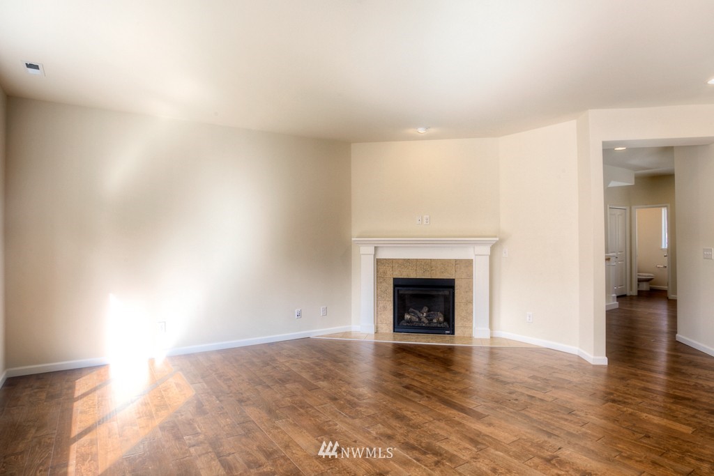 16323 Southeast 139th Place, Unit LOT19 Renton, WA 98059 - Photo 5 of 17 Gallery Image 5