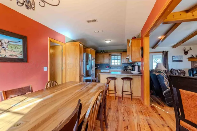 $5,839,250 | Reeves Ranch, Memphis, TX 79245