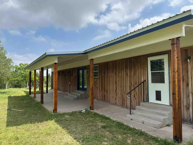 $5,839,250 | Reeves Ranch, Memphis, TX 79245