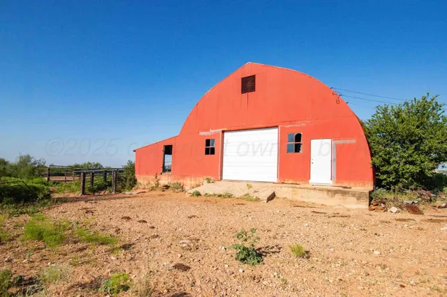 $5,839,250 | Reeves Ranch, Memphis, TX 79245