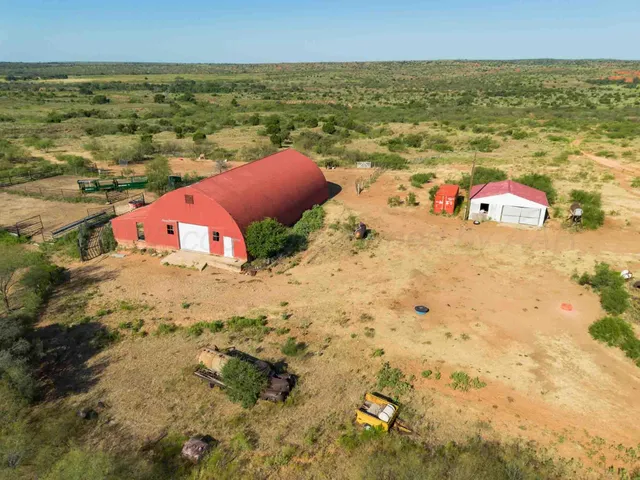 $5,839,250 | Reeves Ranch, Memphis, TX 79245