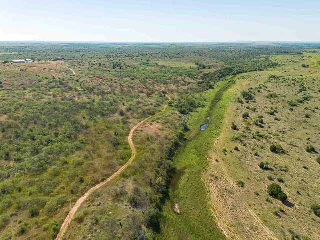 $5,839,250 | Reeves Ranch, Memphis, TX 79245