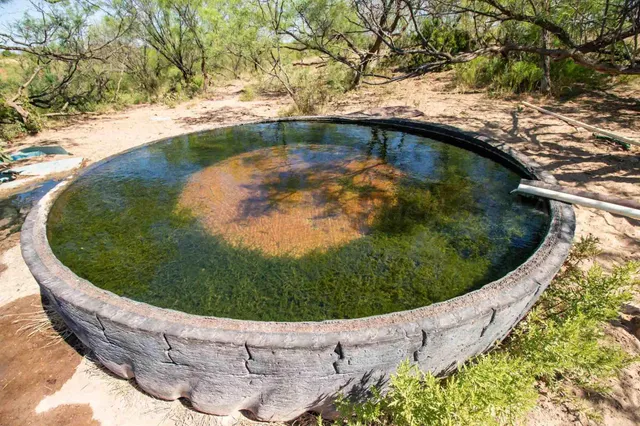 $5,839,250 | Reeves Ranch, Memphis, TX 79245