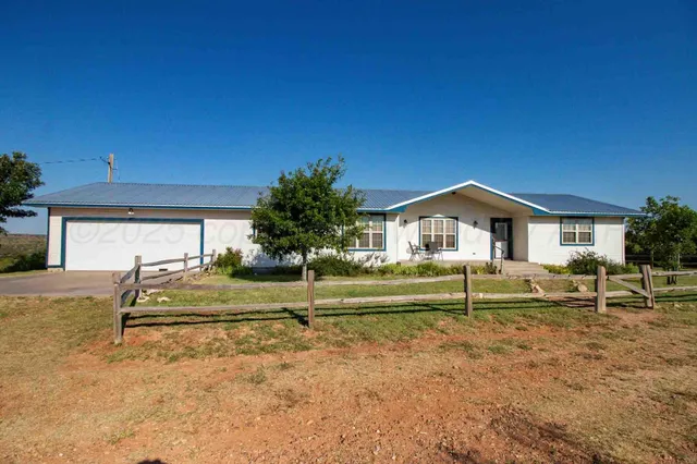 $5,839,250 | Reeves Ranch, Memphis, TX 79245