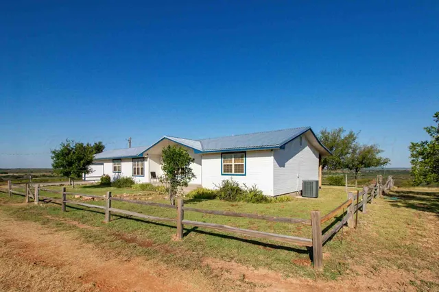 $5,839,250 | Reeves Ranch, Memphis, TX 79245