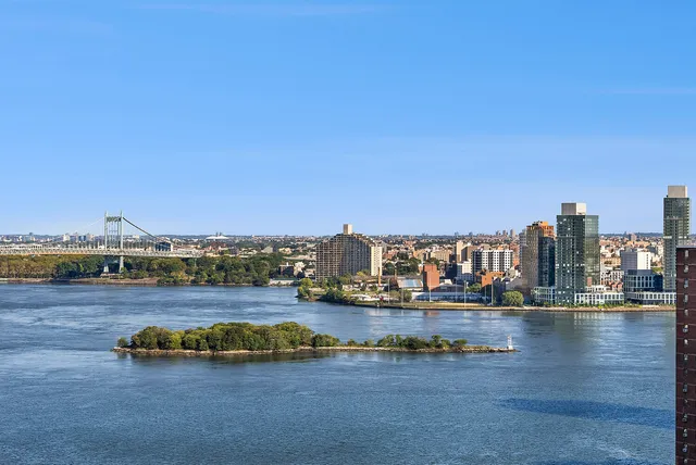 $1,948,000 | 302 East 96th Street, Unit 1403 | Upper East Side