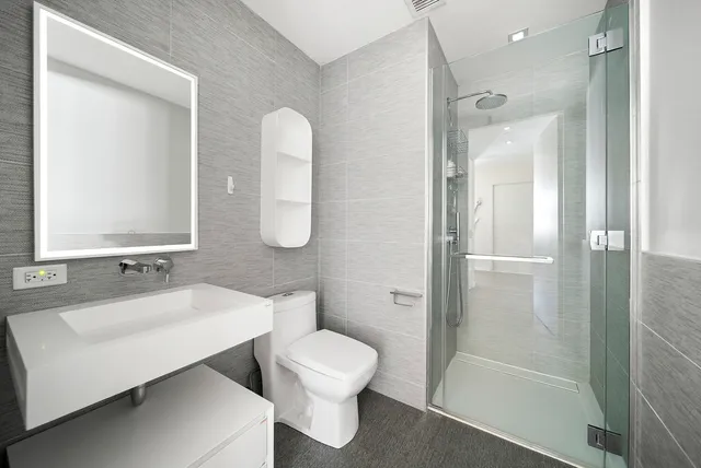 $1,948,000 | 302 East 96th Street, Unit 1403 | Upper East Side