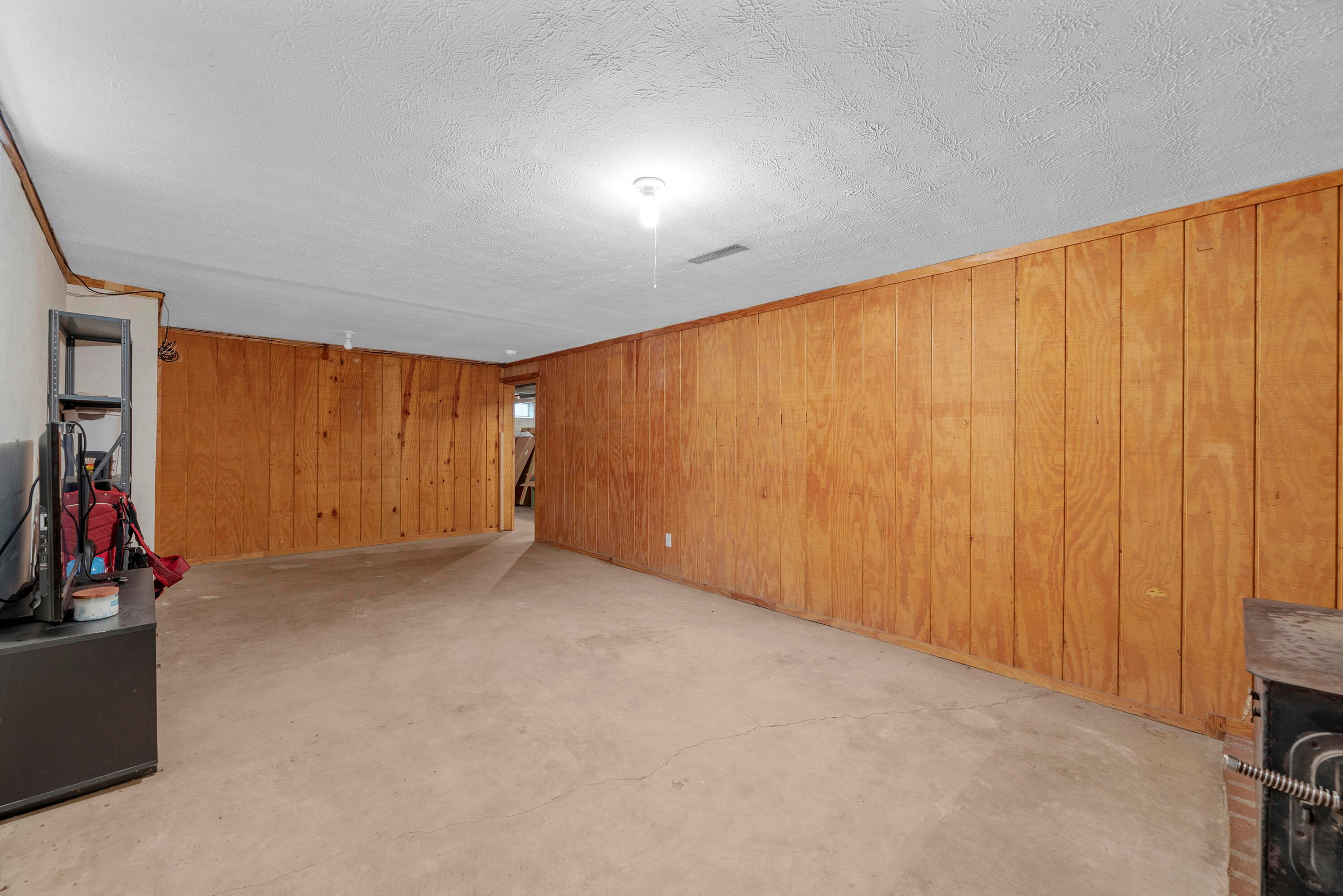 3160 Fishinger Road Columbus, OH 43221 - Photo 34 of 69 MAR_3503