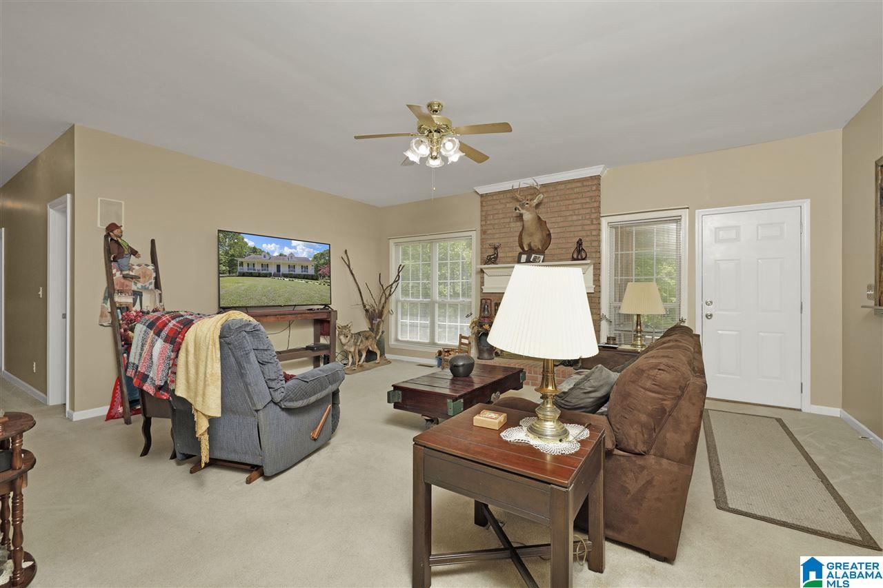 6622 Red Leaf Lane Bessemer, AL 35023 - Photo 3 of 32