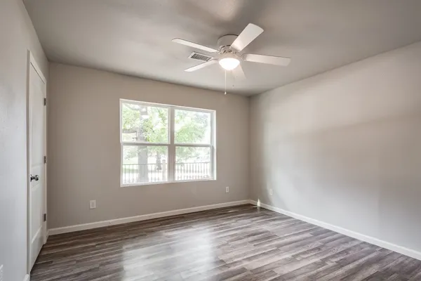 $279,999 | 110 North Bailey Street, Trinity, TX 75862