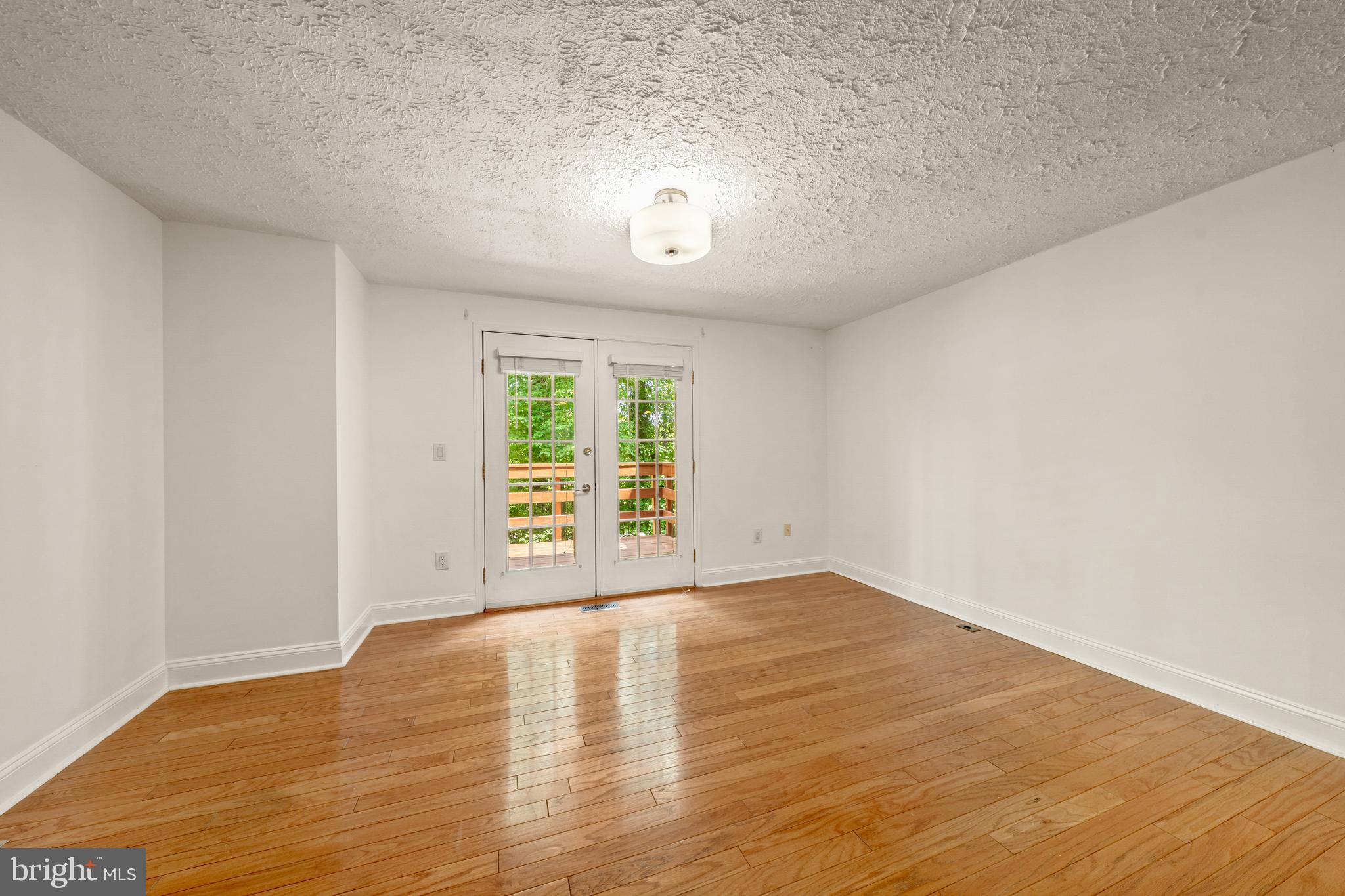 1931 Belmont Ridge Court Reston, VA 20191 - Photo 7 of 32
