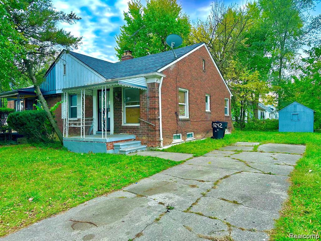 19242 Moross Road Detroit, MI 48224 - Photo 3 of 21