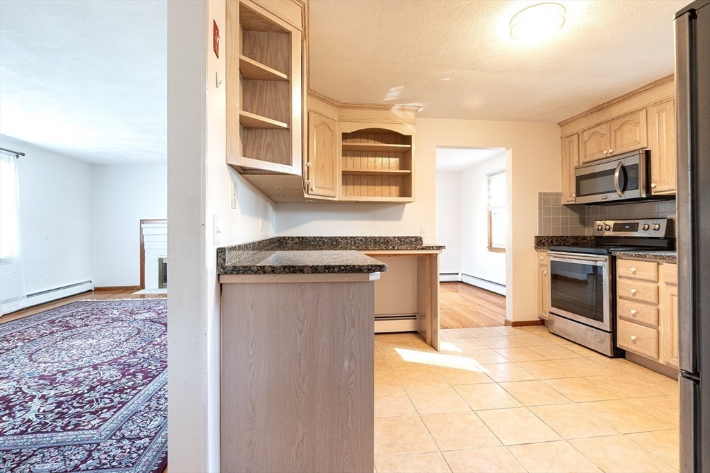 2 Marigold Avenue Wellesley, MA 02482 - Photo 8 of 42