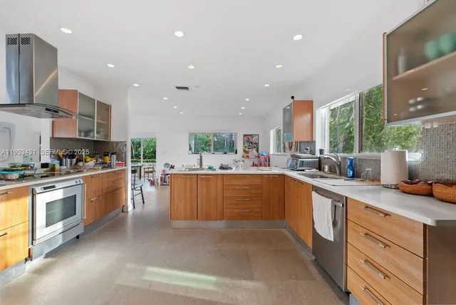 $13,500 | 1230 96th Street, Bay Harbor Islands, FL 33154