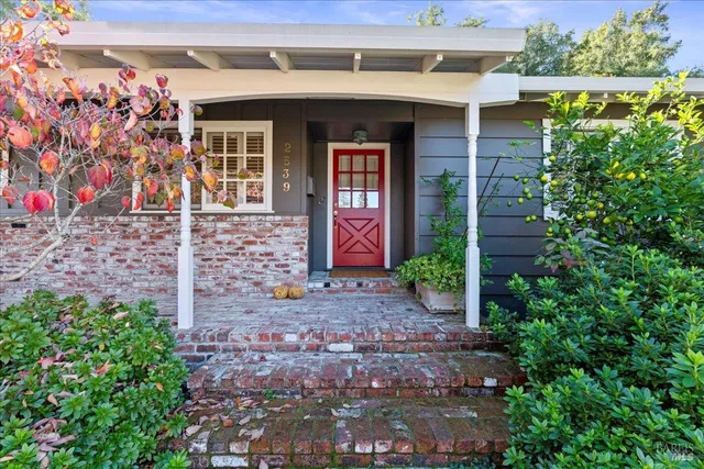 $1,200,000 | 2539 Rollingwood Drive, Napa, CA 94558