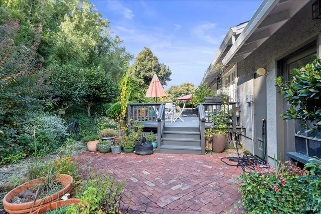 $1,200,000 | 2539 Rollingwood Drive, Napa, CA 94558