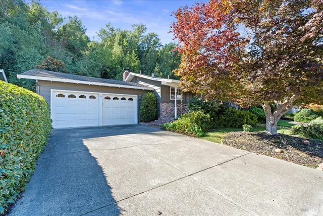 $1,200,000 | 2539 Rollingwood Drive, Napa, CA 94558