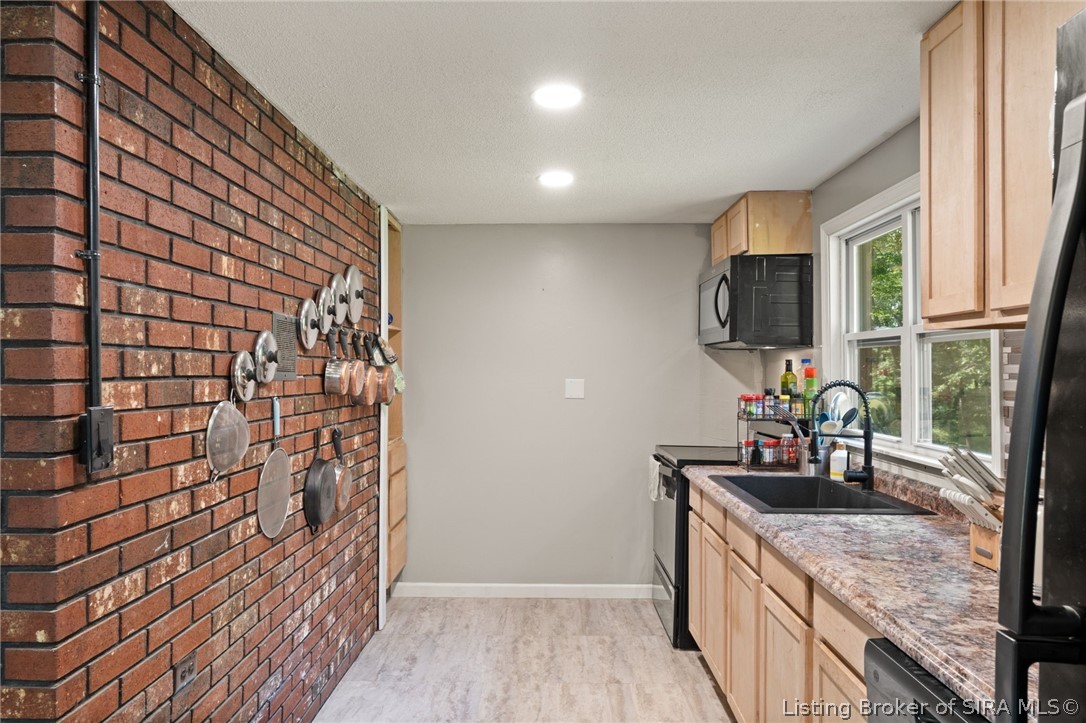 352 East Brown Road Pekin, IN 47165 - Photo 31 of 49 Gallery Image 31