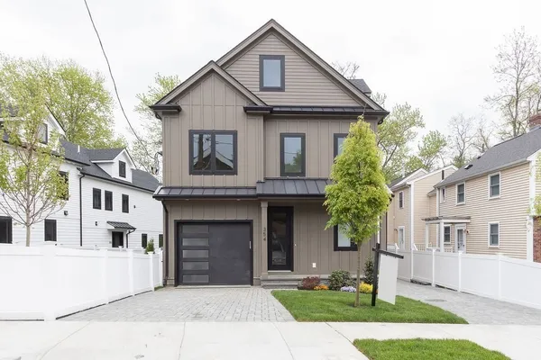 $1,799,000 | 356 Linwood Avenue, Unit 1, Newton, MA 02460