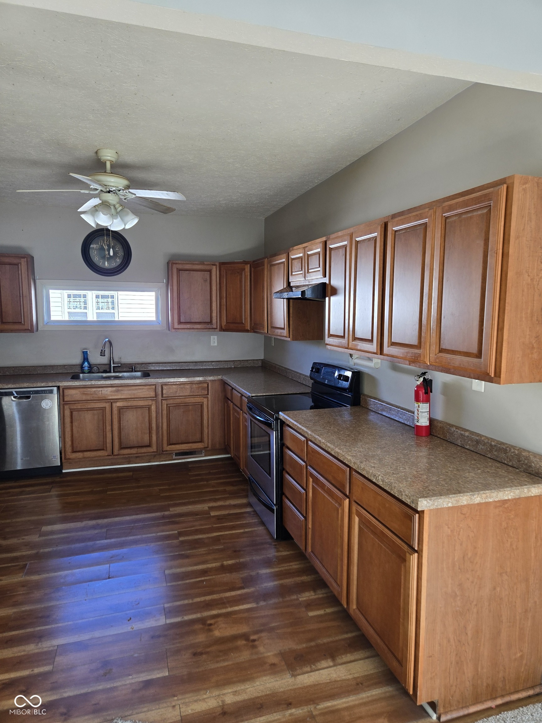 1121 South 7th Street Clinton, IN 47842 - Photo 9 of 28 Gallery Image 9