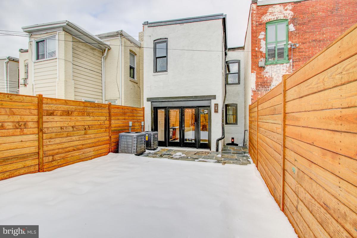 406 N Street Northwest Washington, DC 20001 - Photo 29 of 30 Private yard and flagstone patio