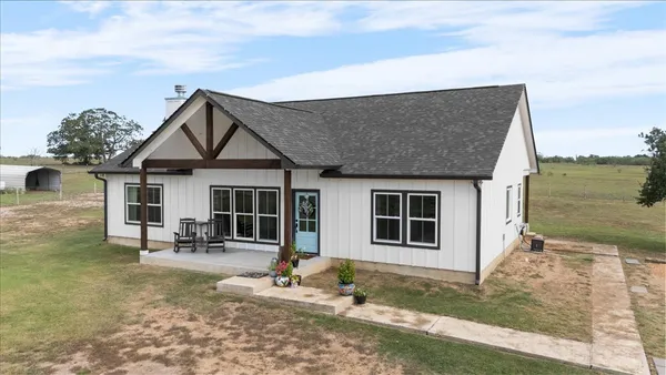 $625,000 | 3389 Sparta Field Road, Waelder, TX 78959