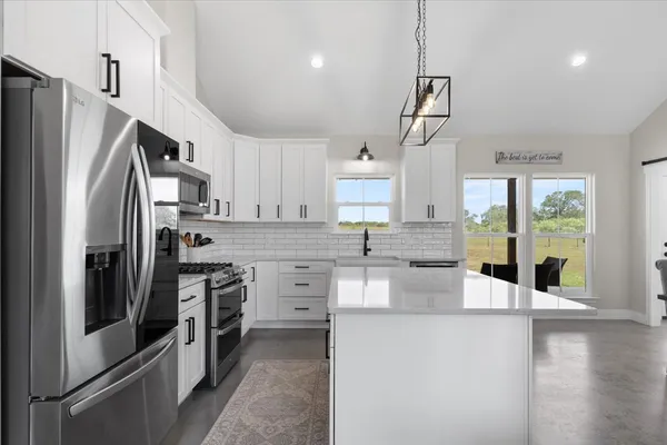 $625,000 | 3389 Sparta Field Road, Waelder, TX 78959