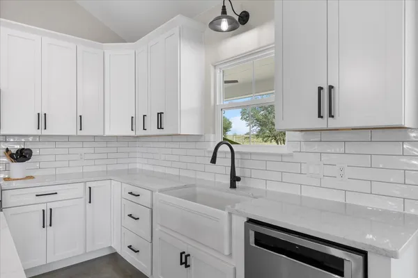 $625,000 | 3389 Sparta Field Road, Waelder, TX 78959