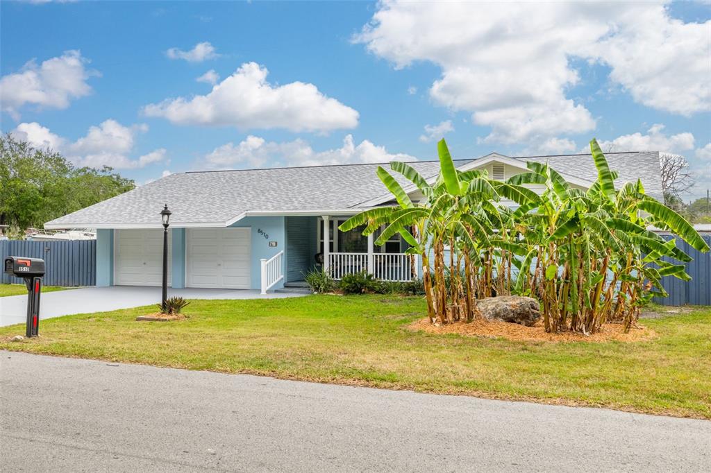 8510 Green Street Port Richey, FL 34668 - Photo 4 of 49 Gallery Image 4