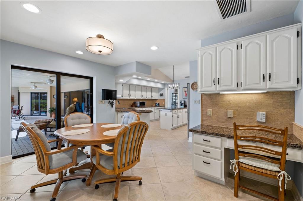 2209 Regal Way Naples, FL 34110 - Photo 11 of 24