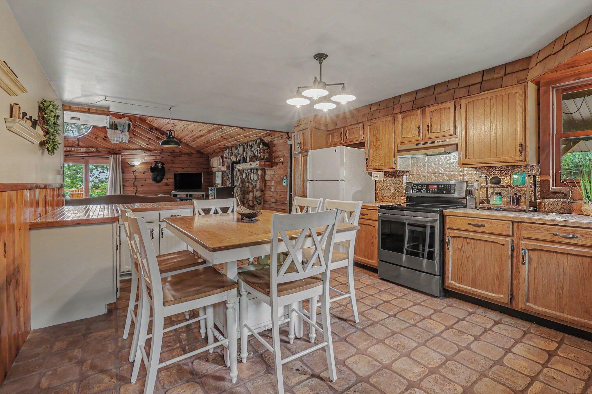 1384 Olson Road Manistee, MI 49660 - Photo 13 of 35 Eat-In Kitchen