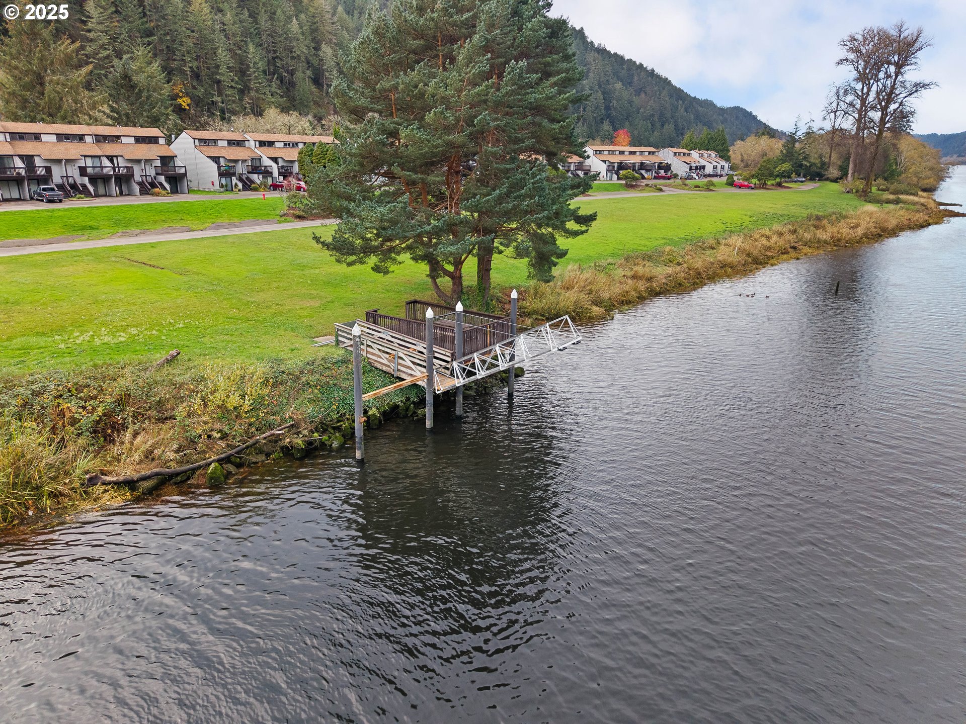 43605 Highway 38, Unit 35 Reedsport, OR 97467 - Photo 26 of 29